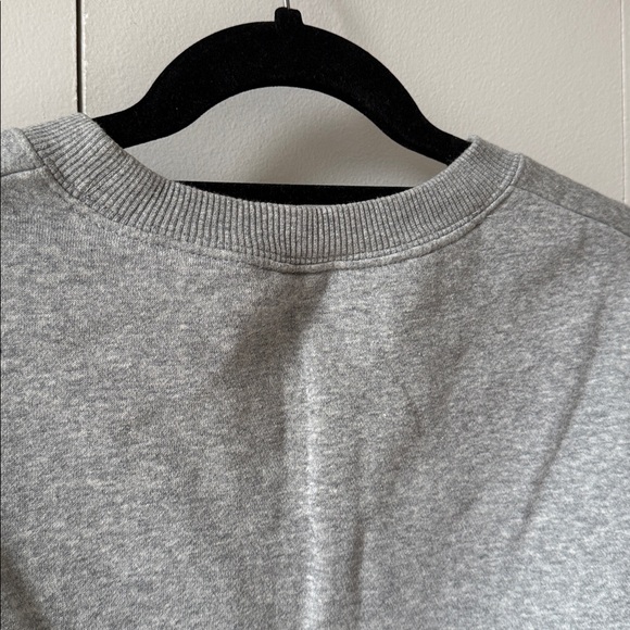 Nike Heather Gray cropped Crewneck Sweatshirt - Picture 7 of 9